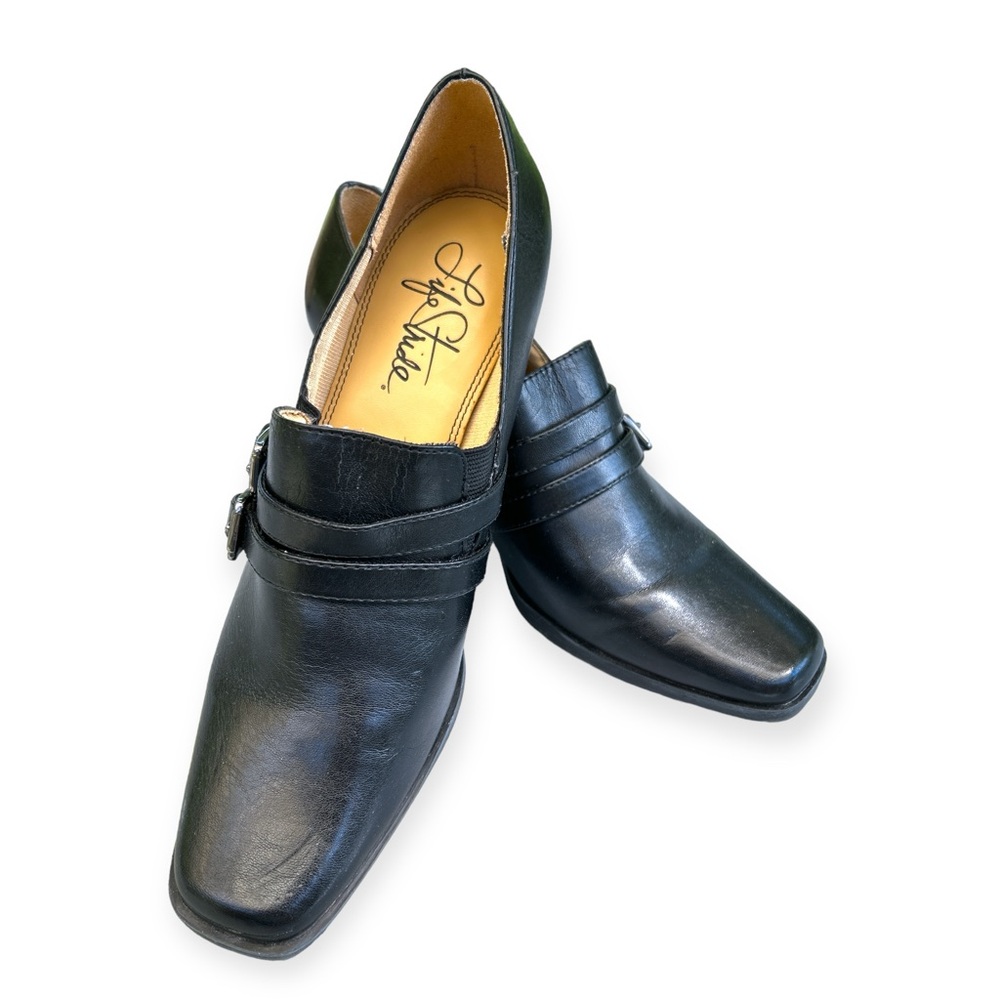 Women’s 7.5M Black Square Toe Block Heel LifeStride Shoes